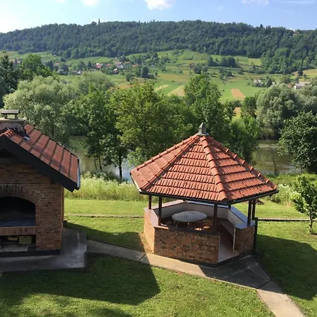 River House - Private Sauna & Jacuzzi, Gorski Kotar *